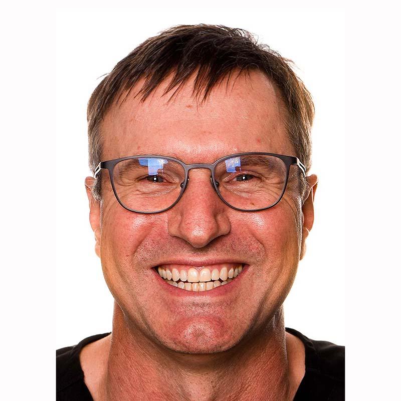 Dr Sean Parsonage | Totally Smiles