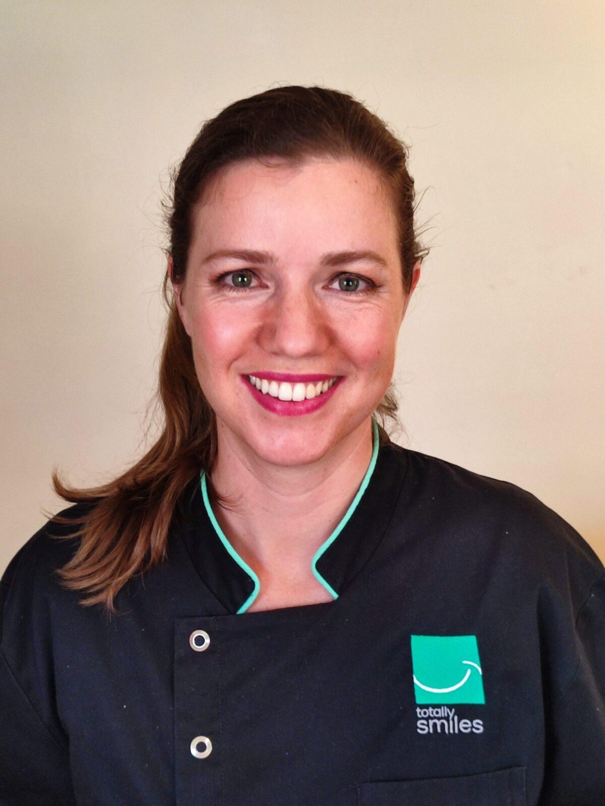 Dr Tiffany Dowling, Gentle and Experienced Dentist at Totally Smiles Morningside