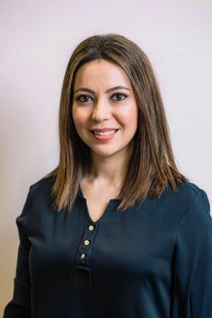 Meet Dr Rozita Pardis – Cosmetic & Restorative Dentist at Totally Smiles Indooroopilly