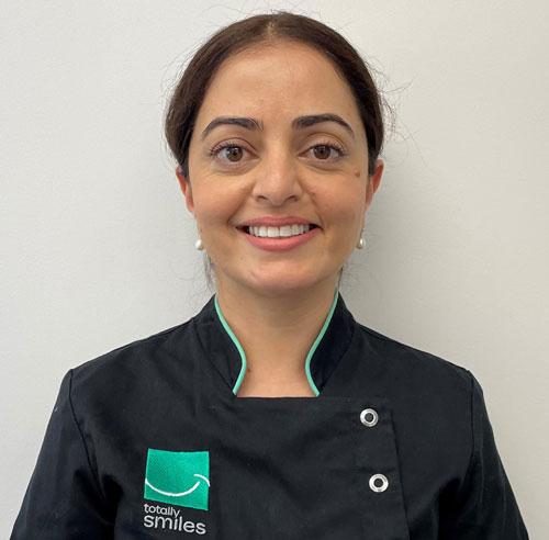 Meet Dr Lisa Padia – Caring General Dentist at Totally Smiles Morningside