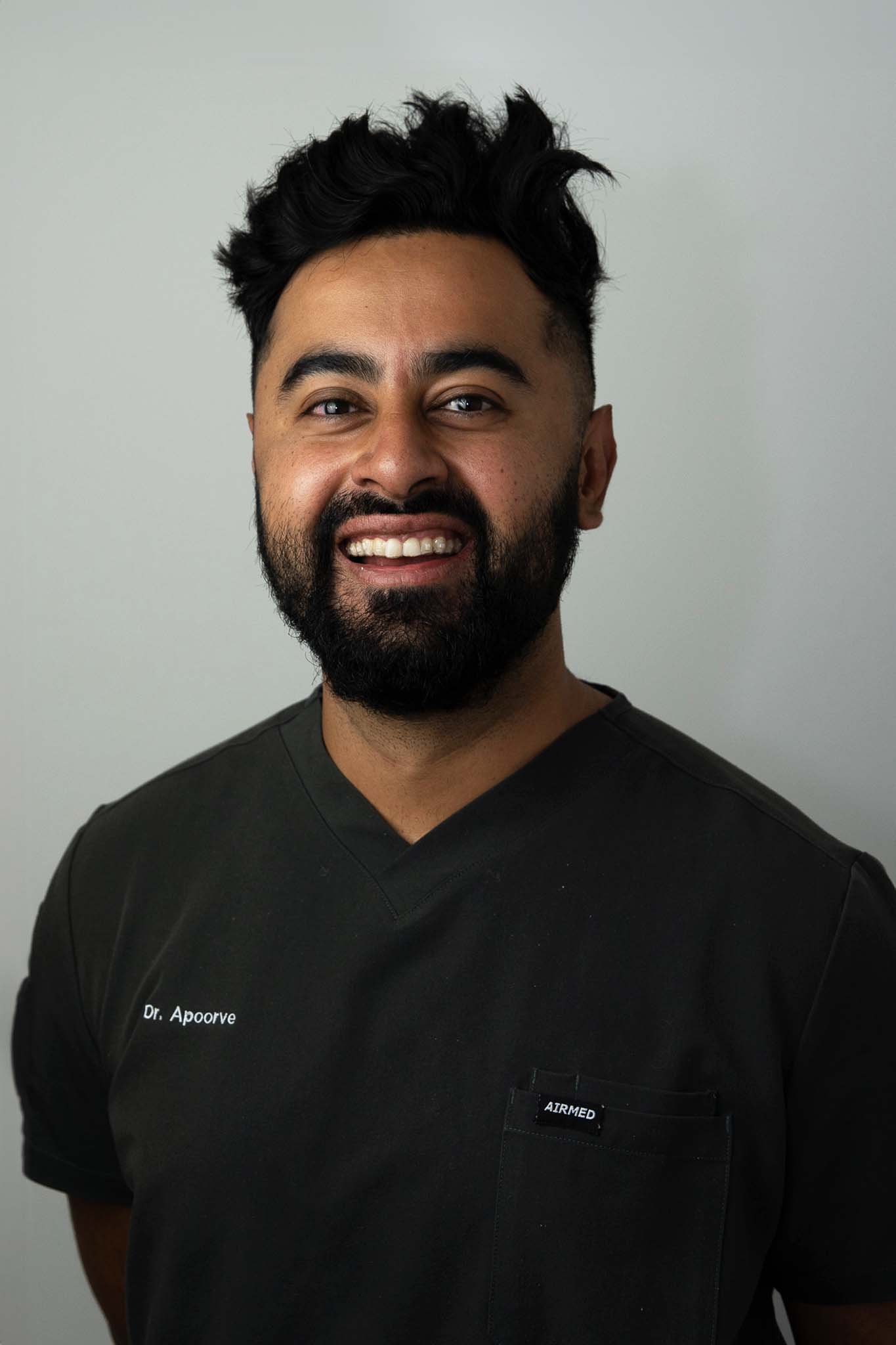 Meet Dr Apoorve Purohit – Cosmetic & Family Dentist at Totally Smiles Indooroopilly